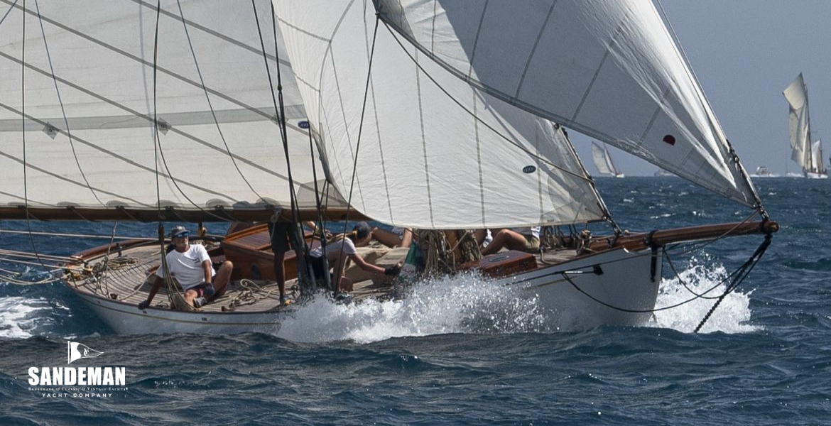 Starboard bow downwind [Photo: James Robinson Taylor]