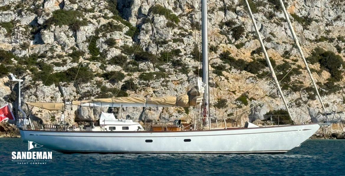 yacht