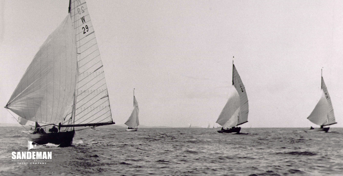 Class racing at Cowes [W29] 1930