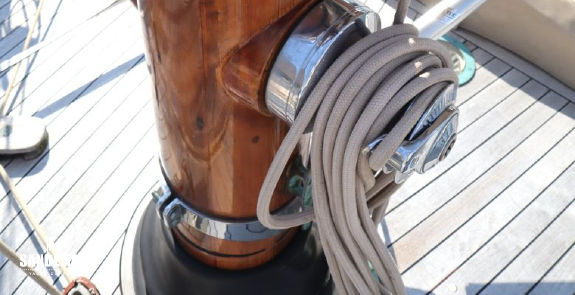 Foremast details