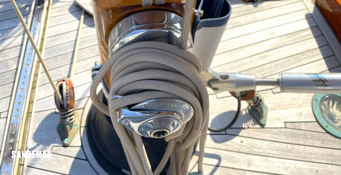 Foremast details