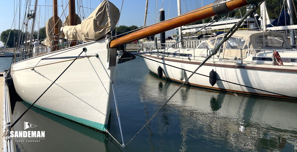 Starboard bow