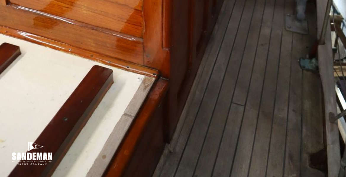 starboard side deck view forward