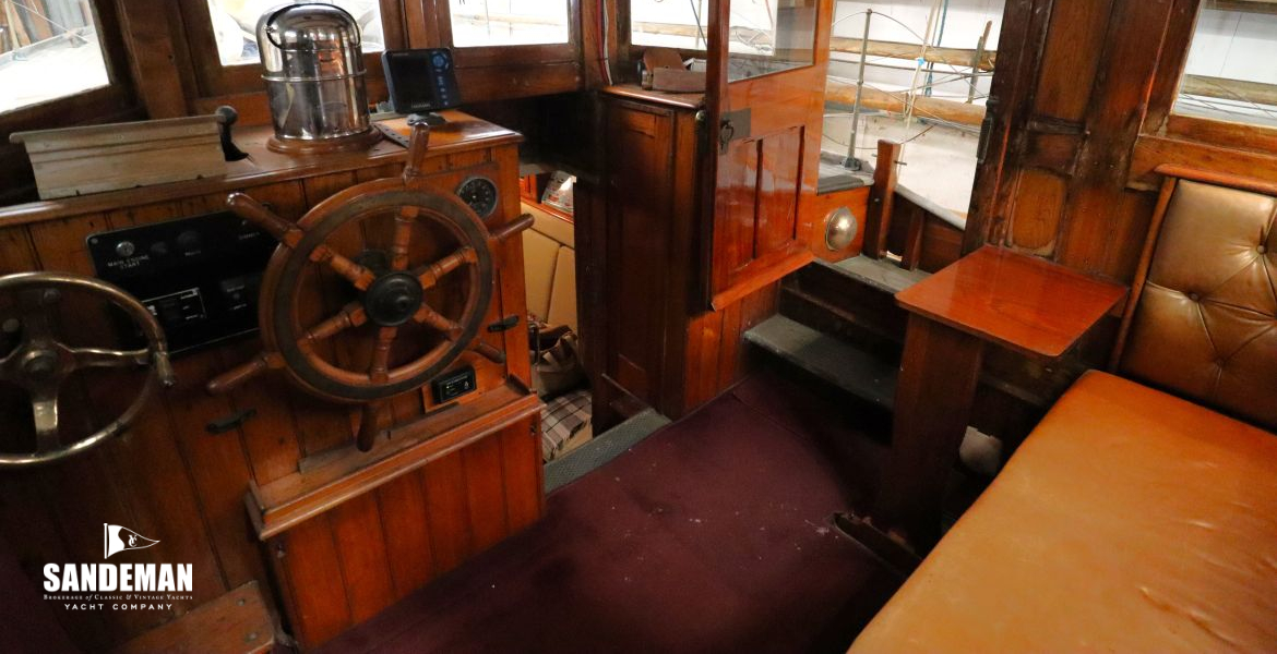 Wheelhouse view forward to starboard