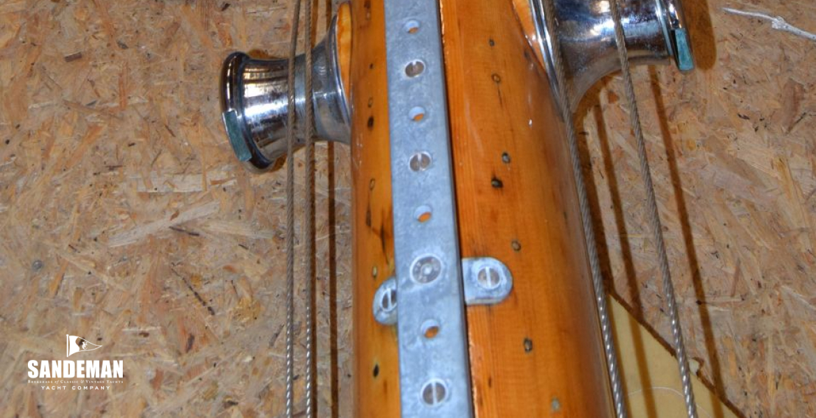 Mast details