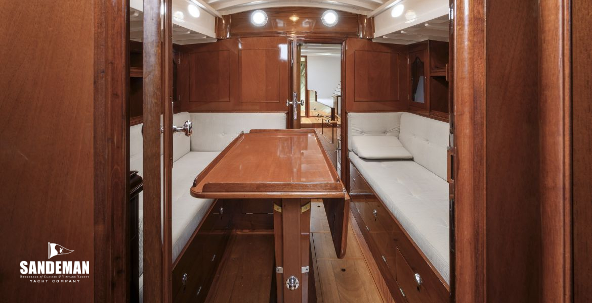 Saloon view forward [Heiner Leiska]