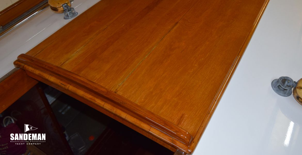 Companionway hatch