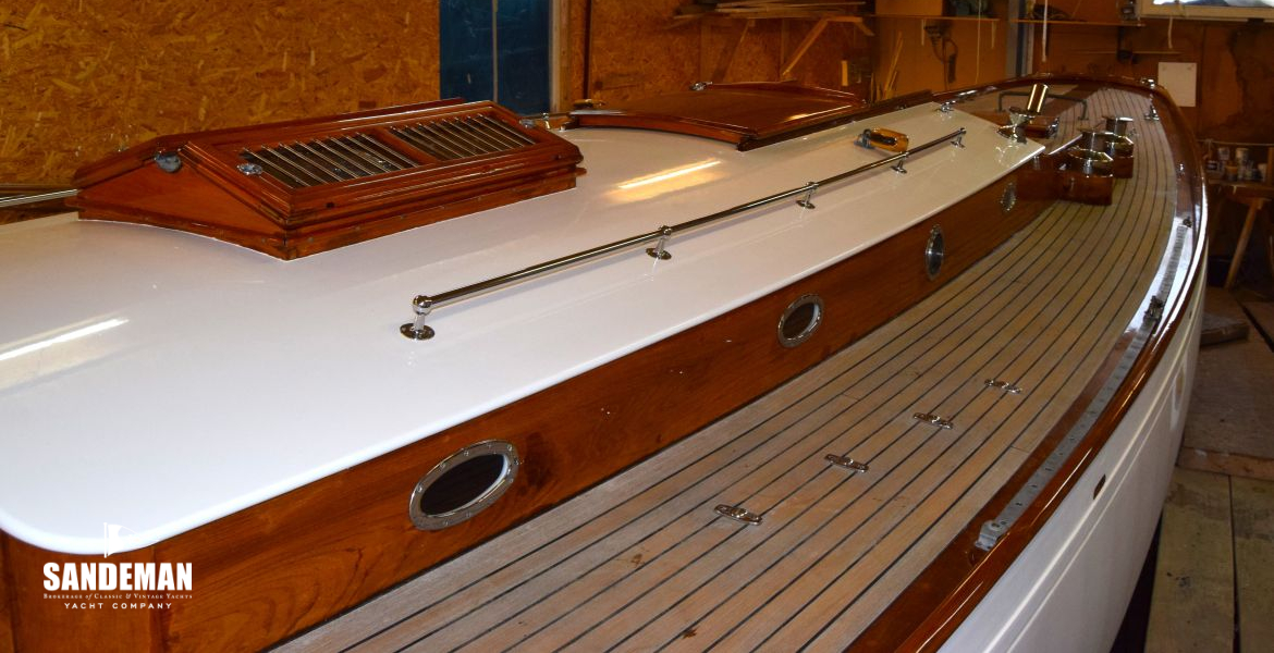 View aft over cabin trunk
