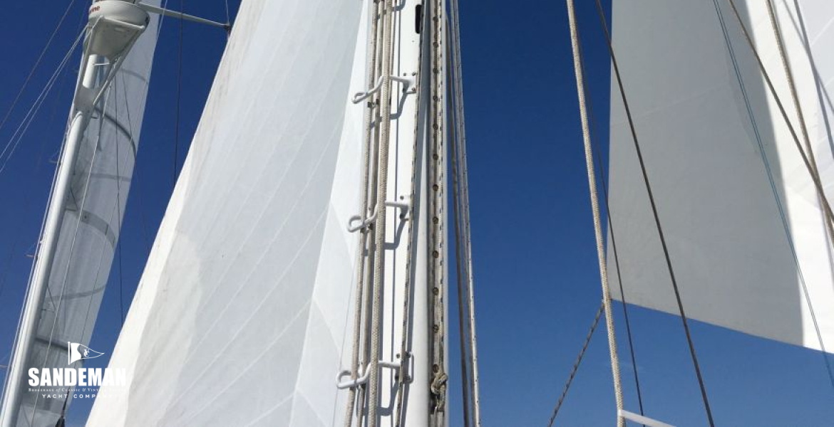 Rig under sail