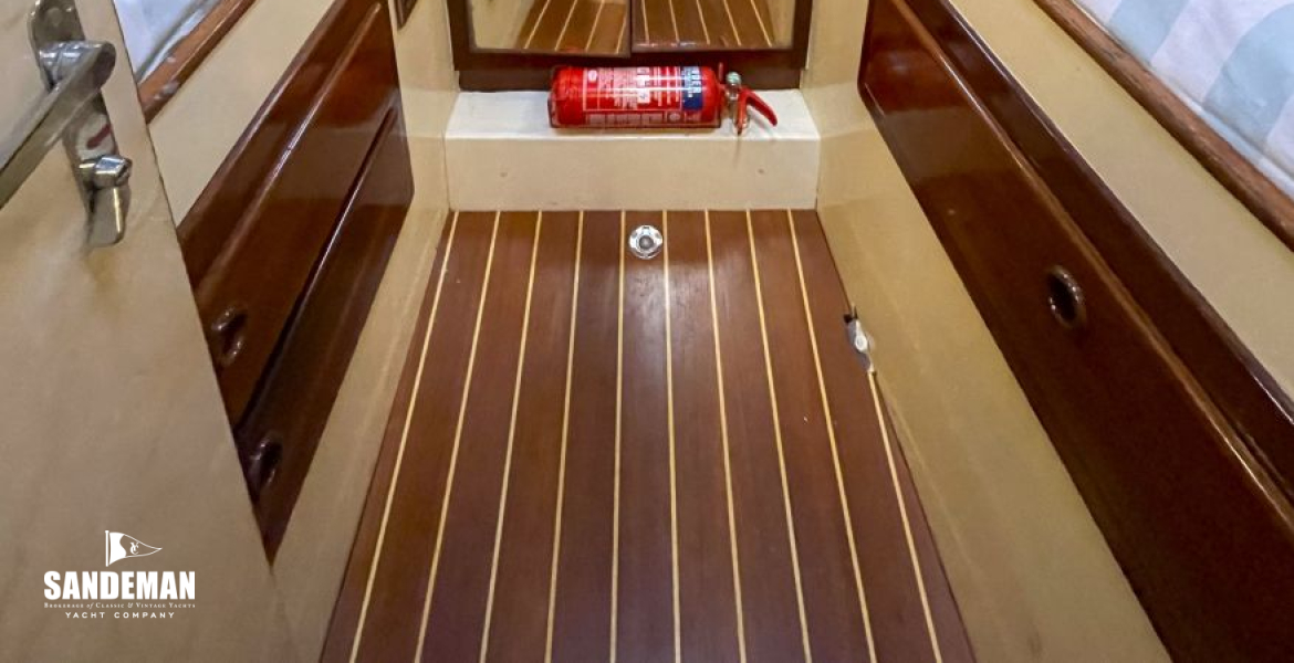 Forward crew/ guest cabin view forward