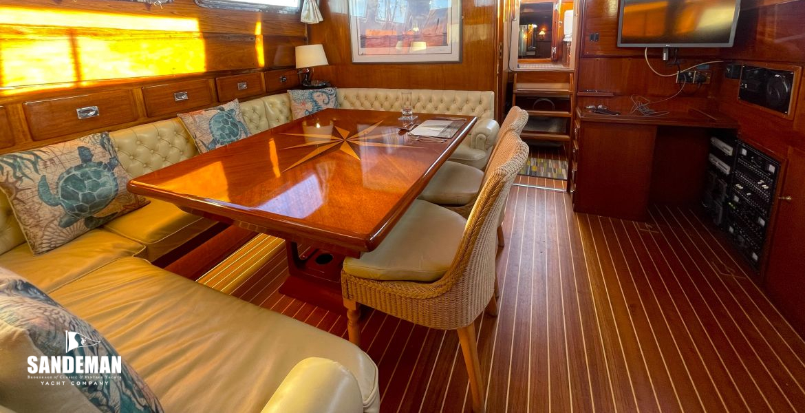 Saloon view aft