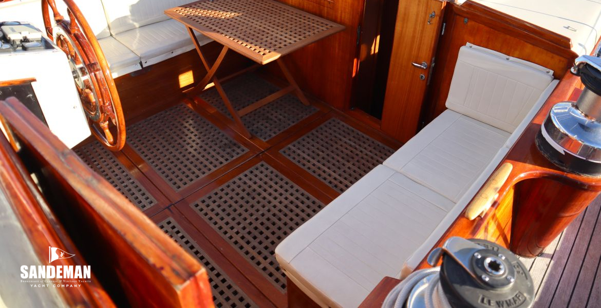 Cockpit view aft
