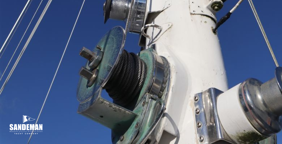 Main mast