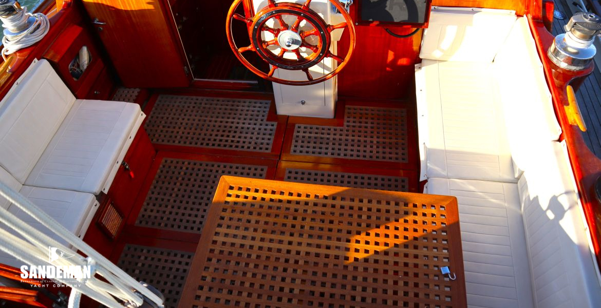 Cockpit view forward