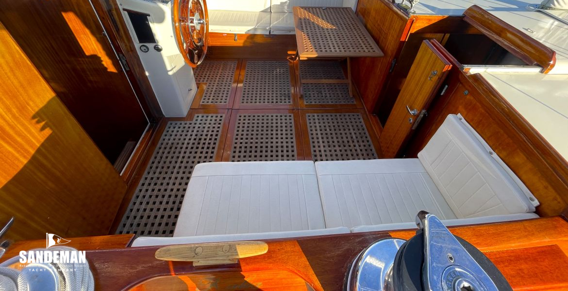 Cockpit view to starboard