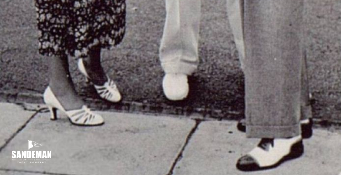 Hunloke (right) at Cowes, 1938