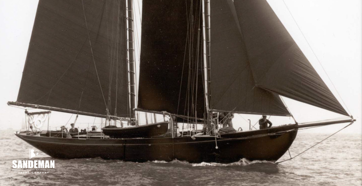 In Sir Philip Hunloke's ownership, 1937 [Beken]