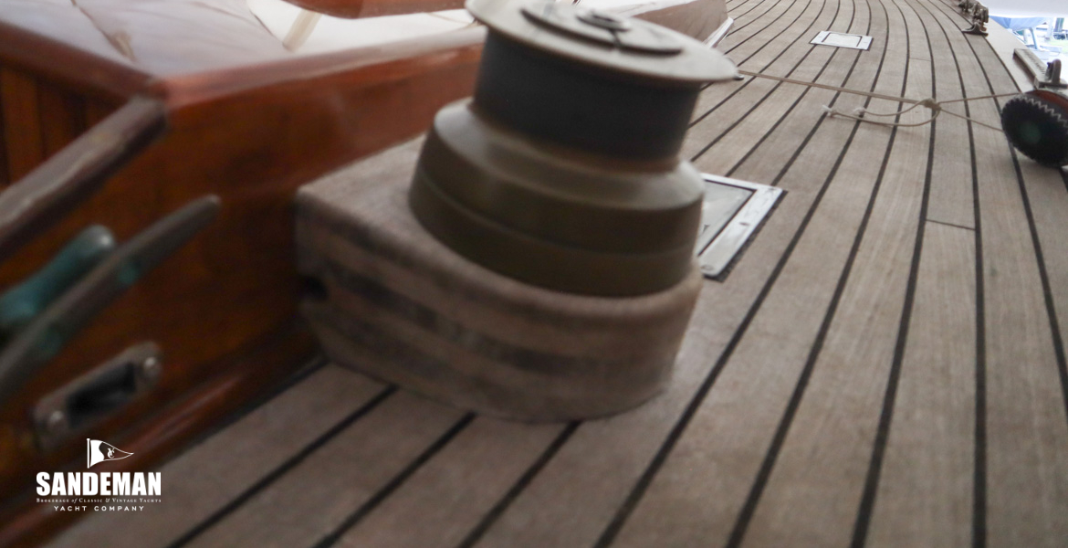 Starboard side deck view forward