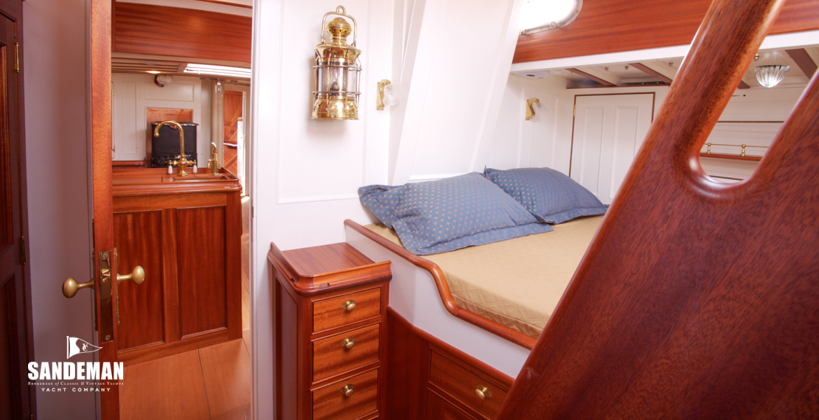 Aft cabin view forward [Alison Langley]