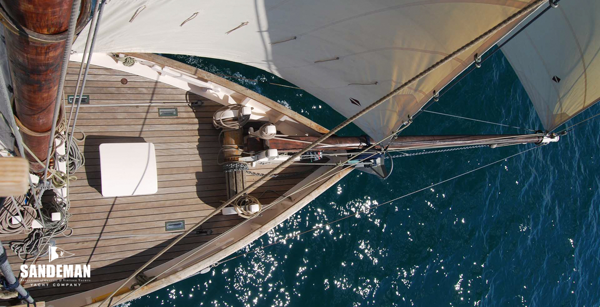Foredeck from above