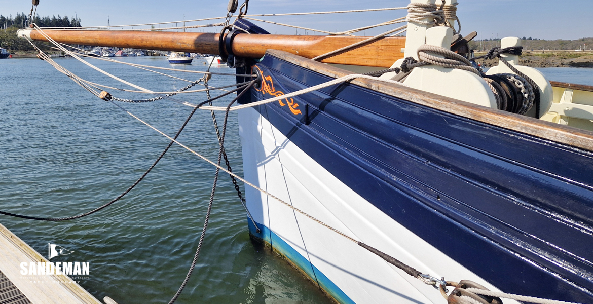 Details at bow