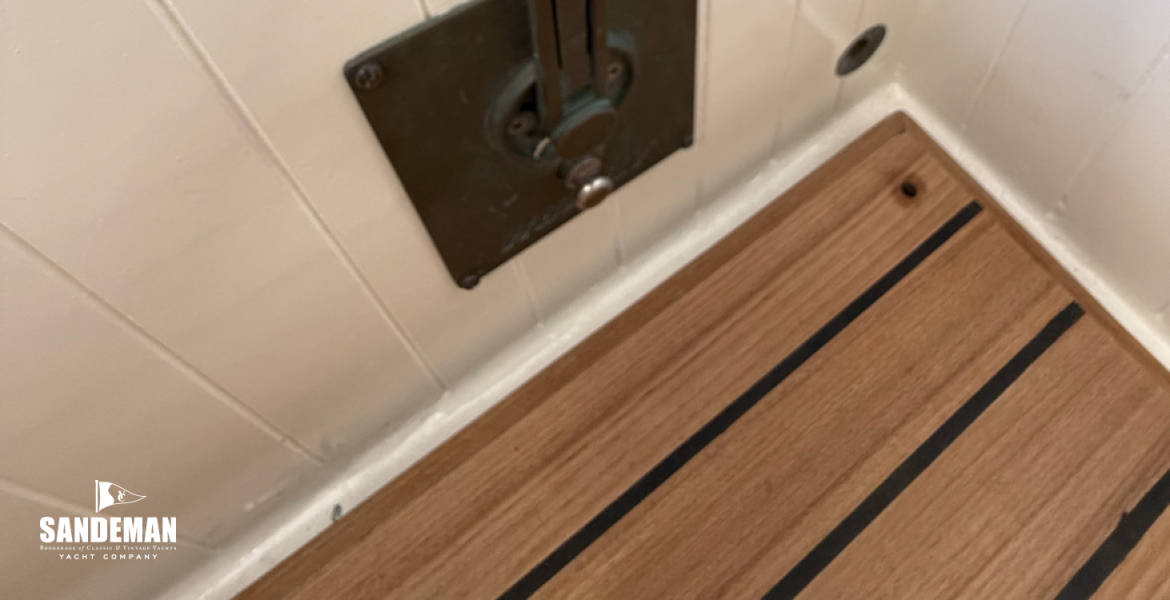 Kobelt bronze throttle