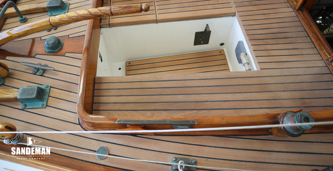 Cockpit to port