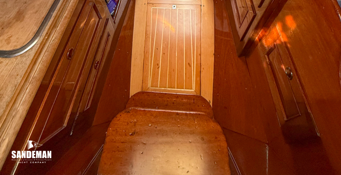 Accommodation view forward from companionway