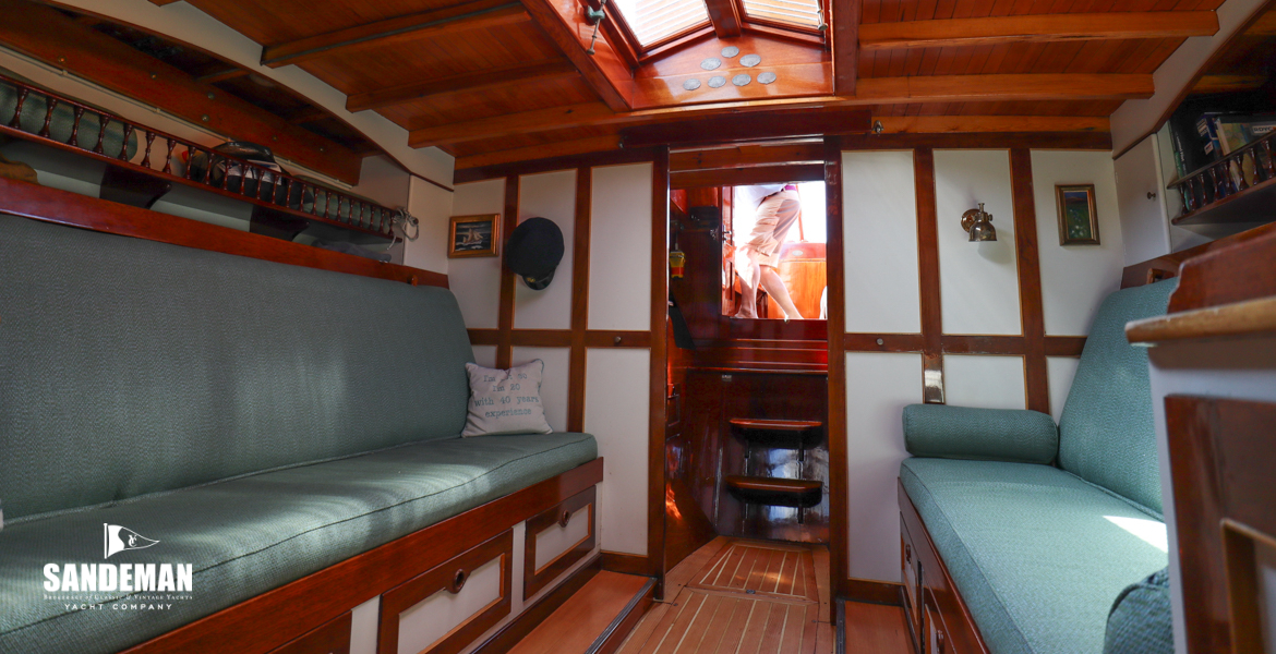 Saloon view aft
