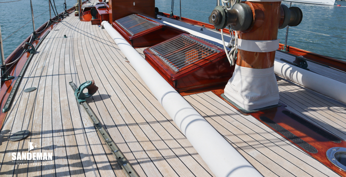 Starboard side deck view aft