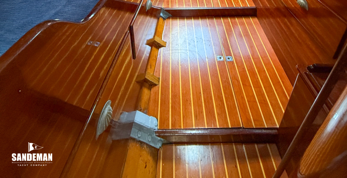 Forecabin view forward