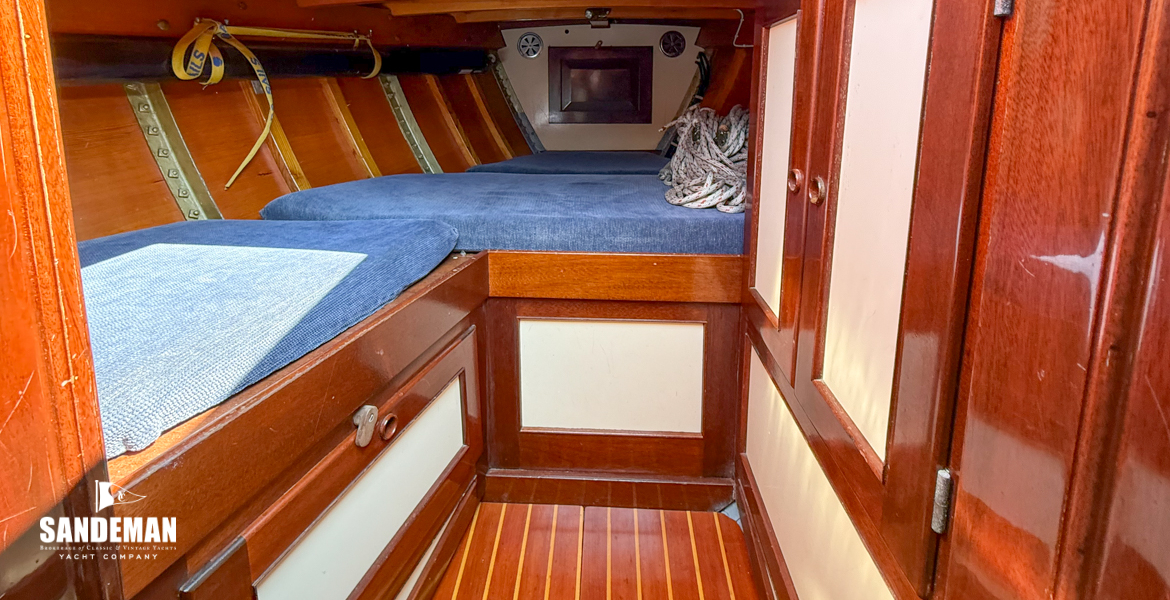 Fo'c'sle cabin view forward