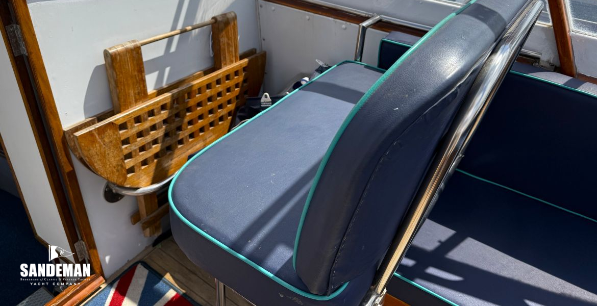 Cockpit forward starboard
