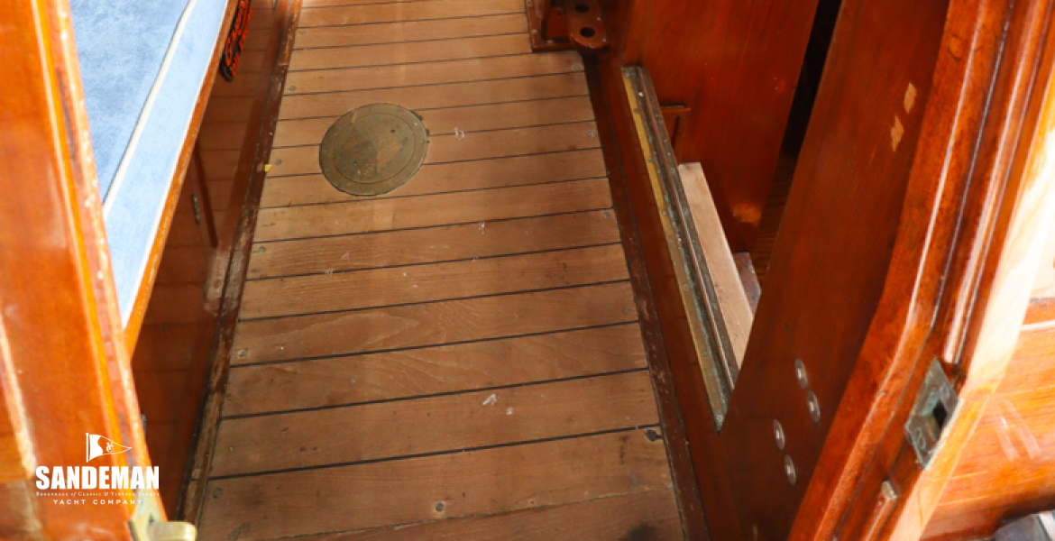 Wheelhouse view to port