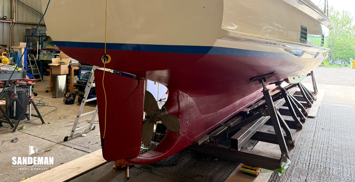 Hauled out starboard quarter
