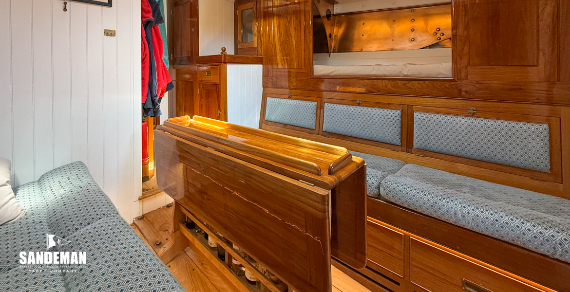 Saloon view forward to starboard