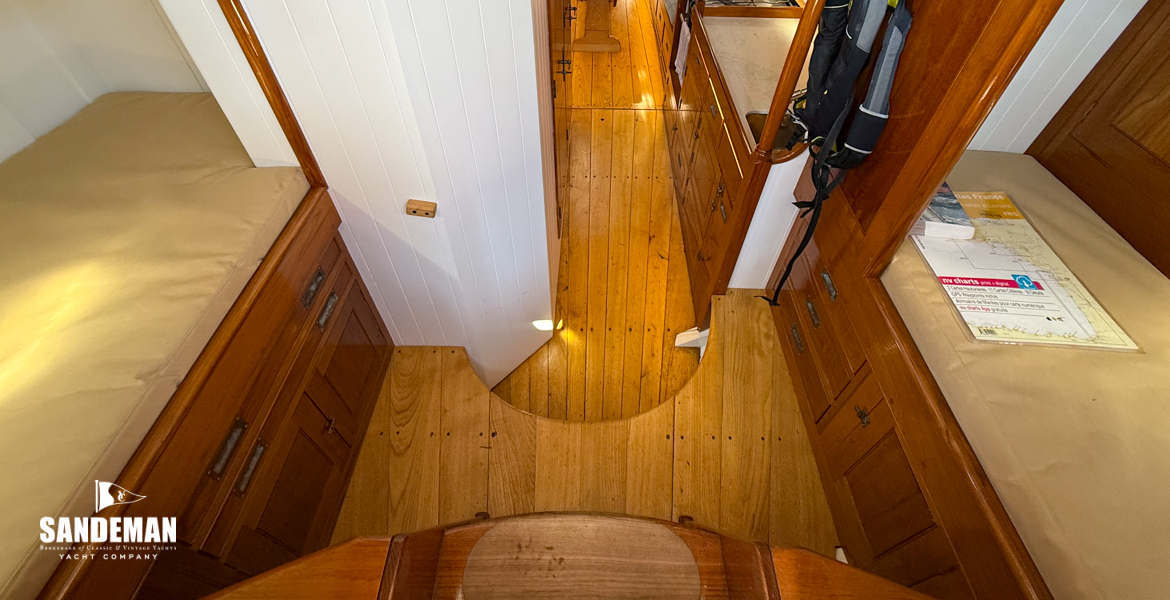 Quarterberths view forward