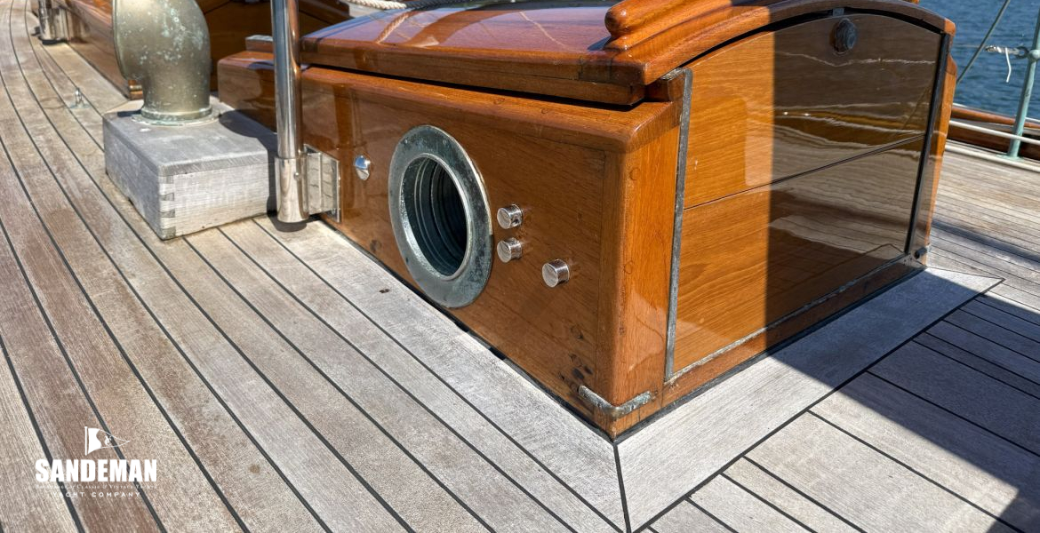 Forward ex companionway view forward