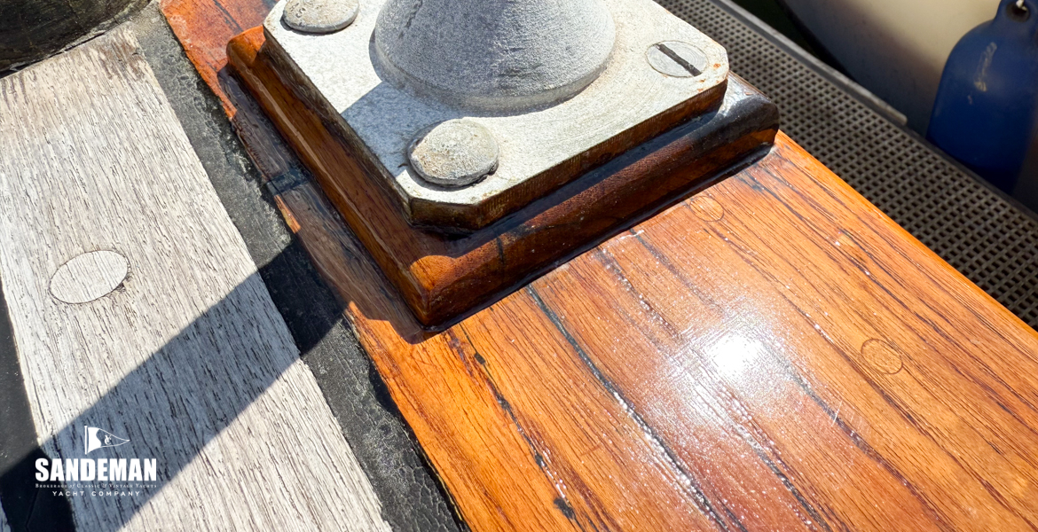 Stanchion base