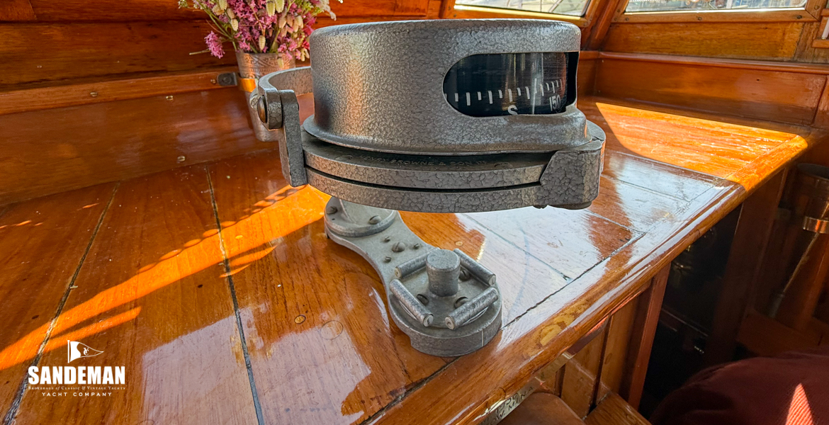 Sestrel-Moore steering compass