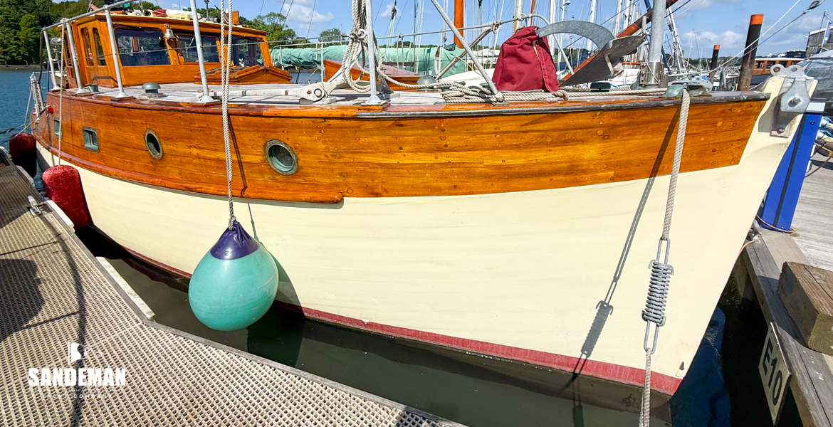 Starboard bow