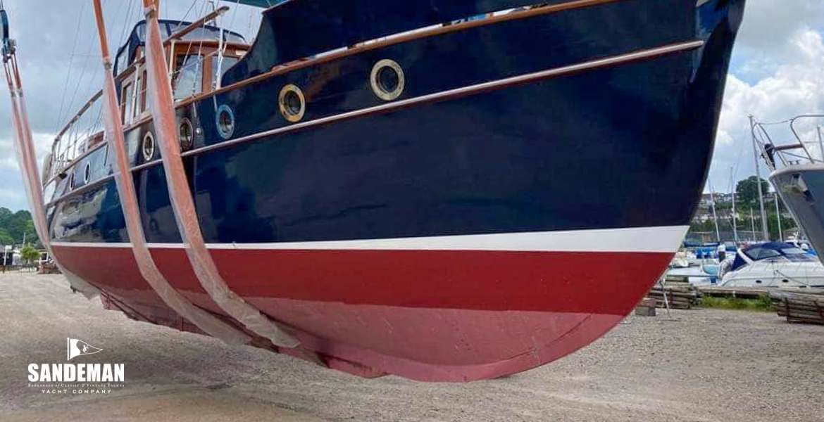 Hauled out starboard bow [MDL Shamrock Quay]