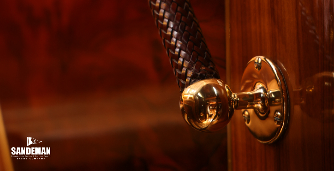 Companionway to deckhouse details