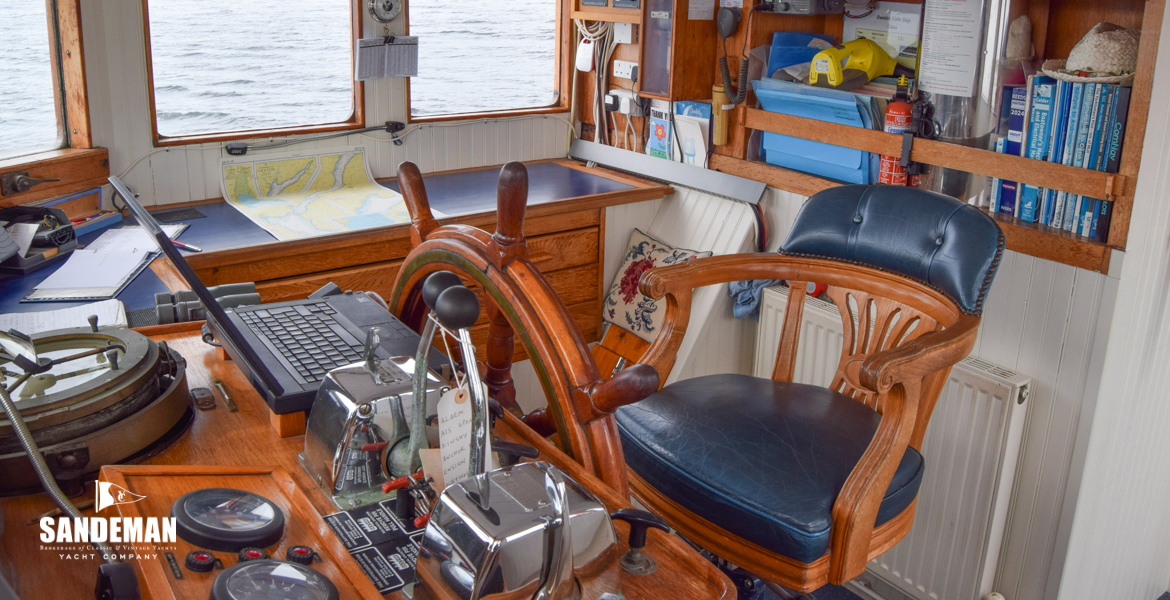 Wheelhouse view aft to starboard