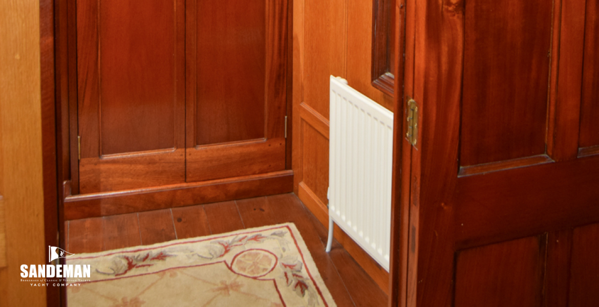  'NO. 2' Double Guest cabin to Port