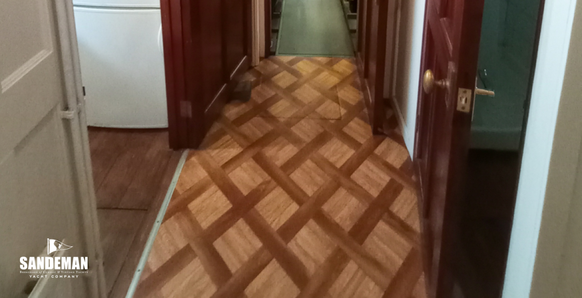 Passage aft