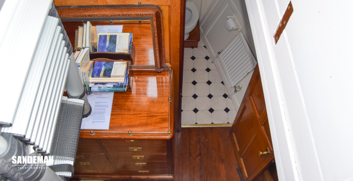 Forescuttle view to en-suite double cabin