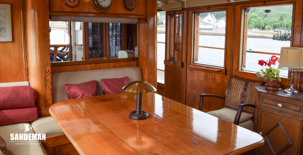 Saloon view aft to port