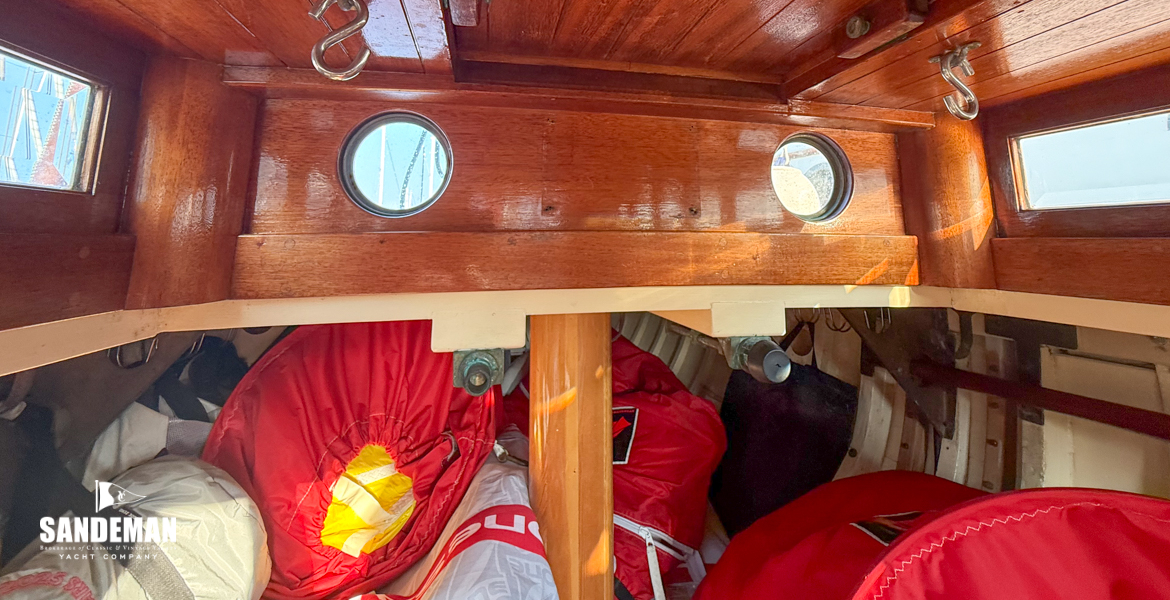 Forward house details