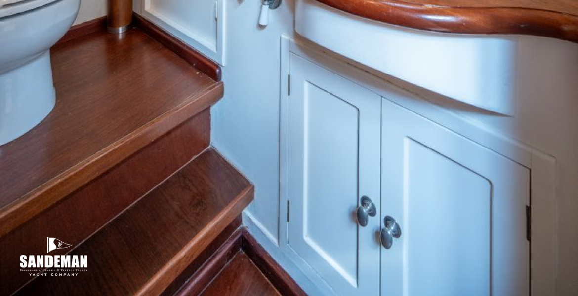 Guest double cabin en-suite or shared [Photo: Francesco Rastrelli/ Blue Passion]